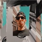 Insegnante con elevata conoscenza della lingua inglese,esperienza pluriennale all'estero.
Organizzazione e precisione alla base del modus operandi per un apprendimento rapido e sicuro